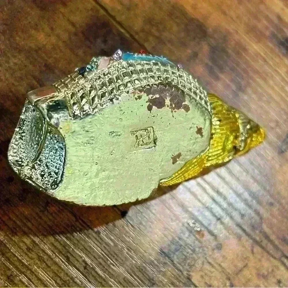 Bejeweled Gold-Tone Rainbow Rhinestone Painted Seashell Trinket Beach Ring Box - Picture 4 of 8